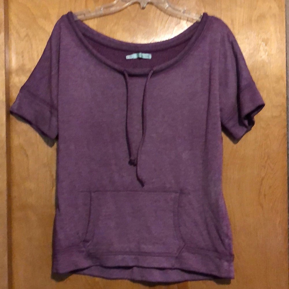 Maurices short-sleeve sweatshirt. Mauve. Medium.